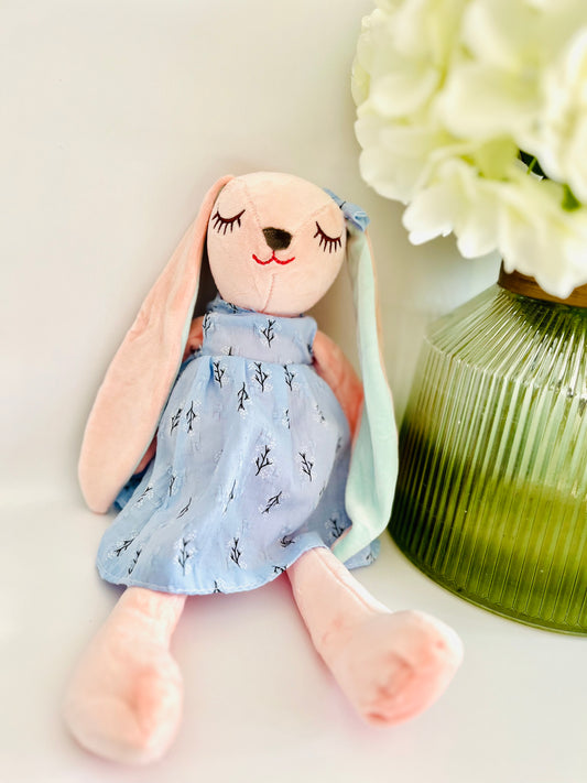 Peluche poupée lapin